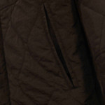 モデムデザインの軽量冬アウター