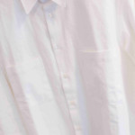 LAMONDの白シャツ