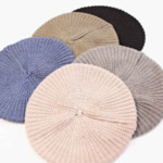 ニットベレーも浅め！