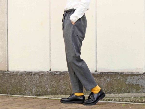 LAMONDのリラックスパンツ