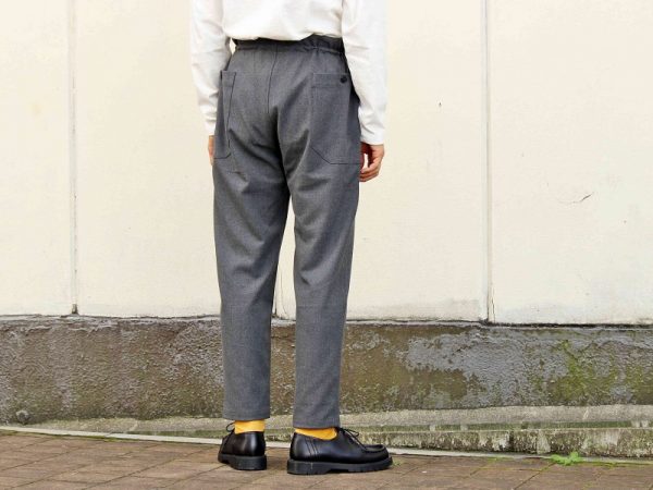 LAMONDのリラックスパンツ