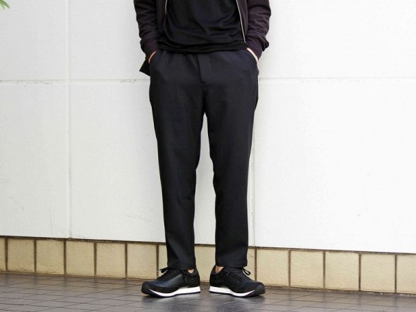 LAMONDのリラックスパンツ