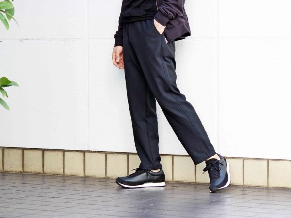 LAMONDのリラックスパンツ