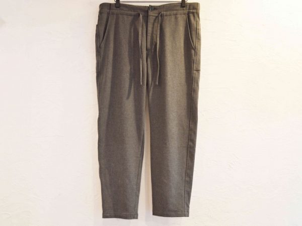 LAMONDのリラックスパンツ