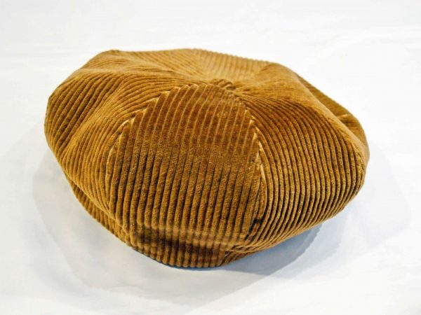 ベレー帽もあります。