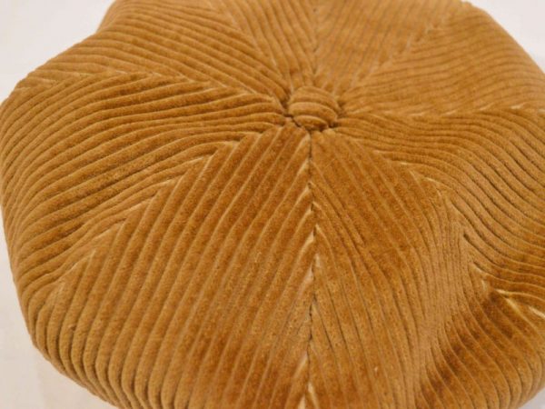 ベレー帽もあります。