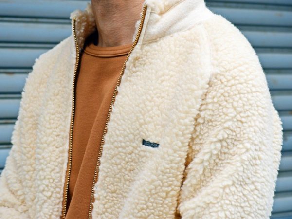 久しぶりに復活したサニースポーツのフリースブルゾン