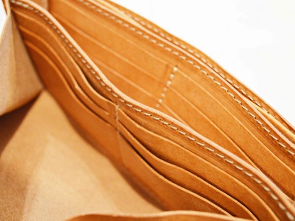 ギフトにもオススメな財布
