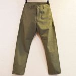 シームレスパンツ