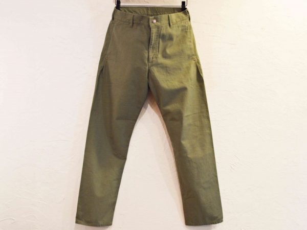 シームレスパンツ