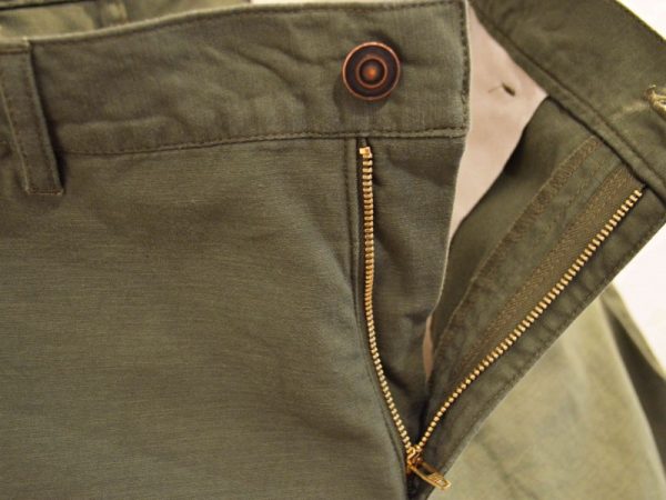 シームレスパンツ