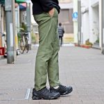 シームレスパンツ