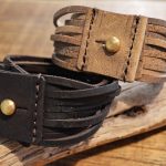 人気のレザーブレス