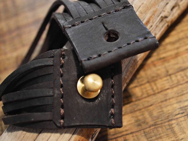 人気のレザーブレス