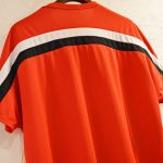 イオノイのORBIT TEE