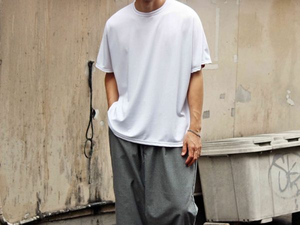 イオノイのORBIT TEE