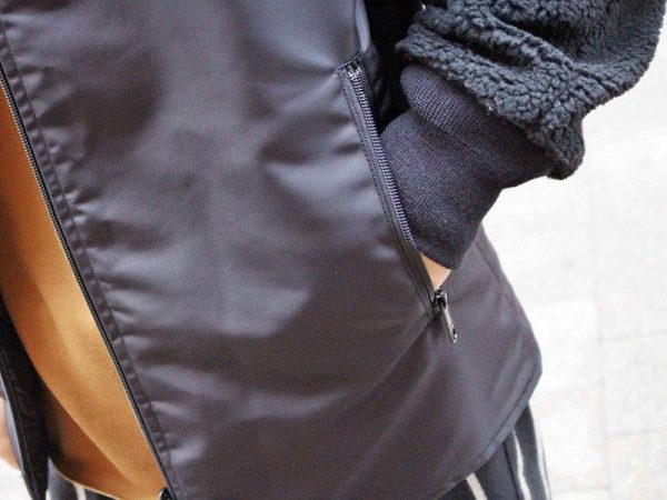 ネセサリーの”TYROL CHOCO”