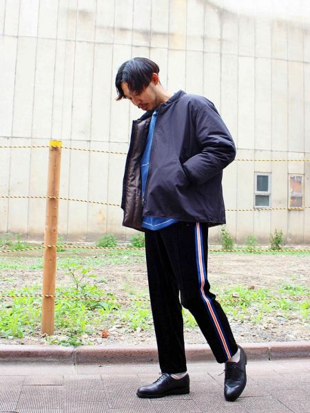 イオノイのベロアパンツ