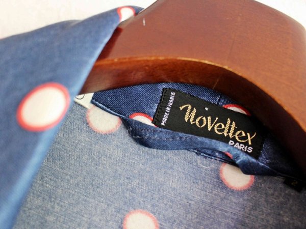 サテンパジャマガウン