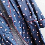 サテンパジャマガウン