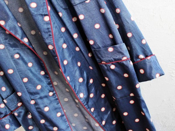 サテンパジャマガウン