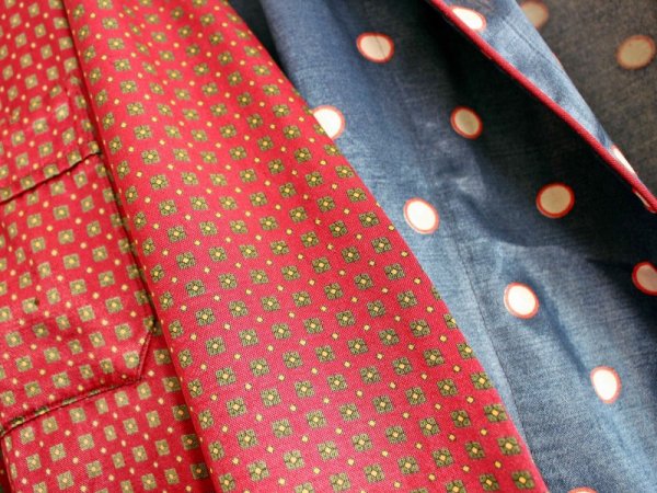 サテンパジャマガウン