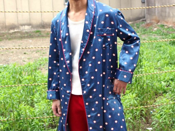 サテンパジャマガウン