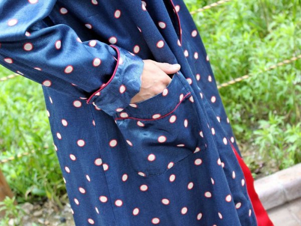 サテンパジャマガウン