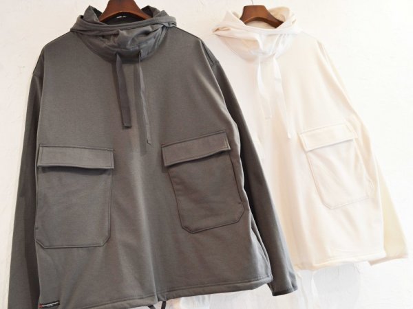 MOUNTAIN EQUIPMENTのサルベージパーカー