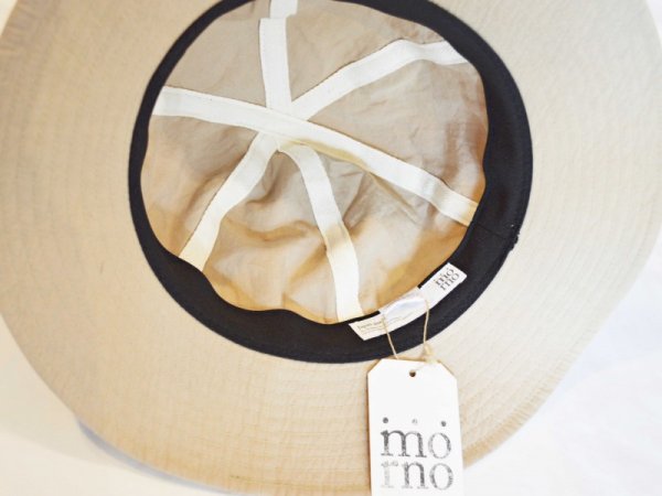 mornoの定番ハットの新素材