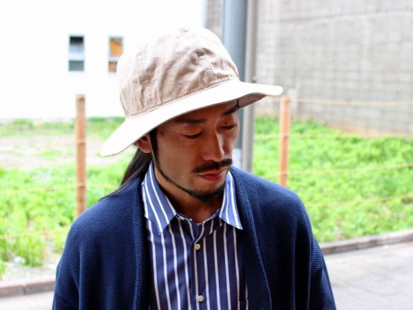 mornoの定番ハットの新素材