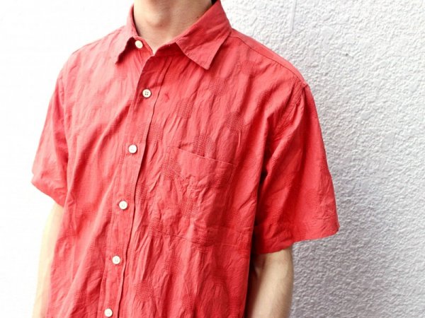 SHARKEY’Sの半袖シャツ