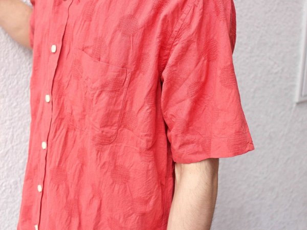 SHARKEY’Sの半袖シャツ