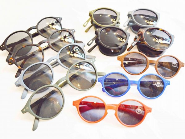 IZIPIZI再入荷！！