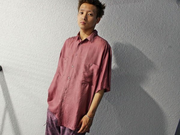 シルクシャツ