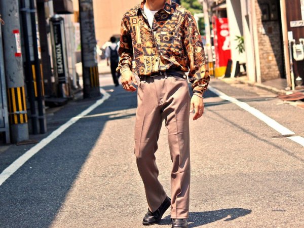 総柄シルクシャツ