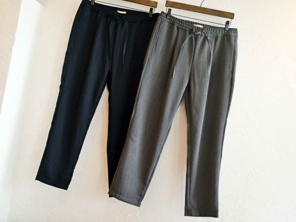 LAMONDの秋のイージースラックス