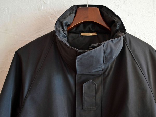 WATER REPELLENT LIGHT DOWN JACKET