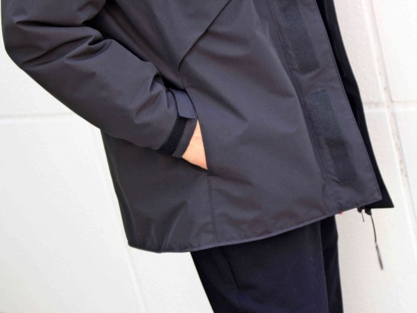 WATER REPELLENT LIGHT DOWN JACKET