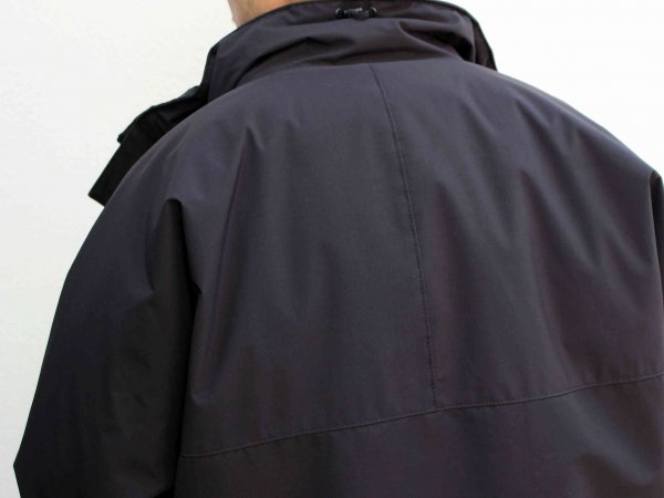 WATER REPELLENT LIGHT DOWN JACKET