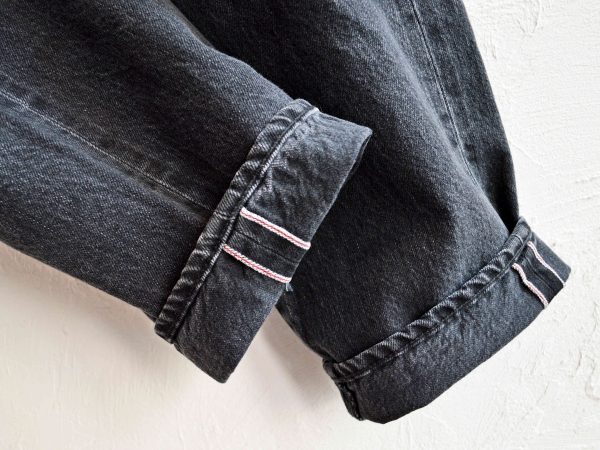 新色ブラックも