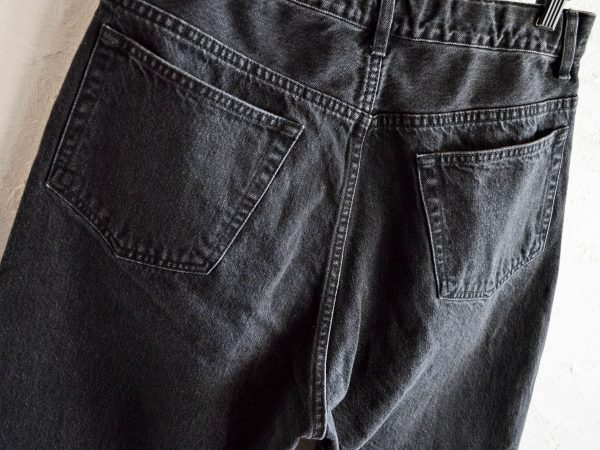 新色ブラックも