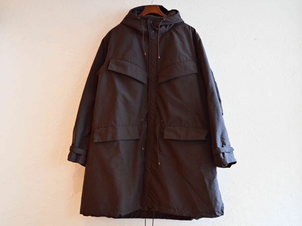 BASISBROEKの暖コート