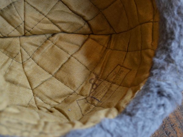 年末スペシャルアイテムのROMANIA ARMYのFLIGHT CAP