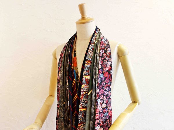 まずは小物から