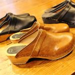 まずは小物から