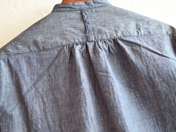 SHARKEY’Sのスタンドカラーシャツ