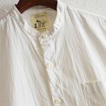 SHARKEY’Sのスタンドカラーシャツ