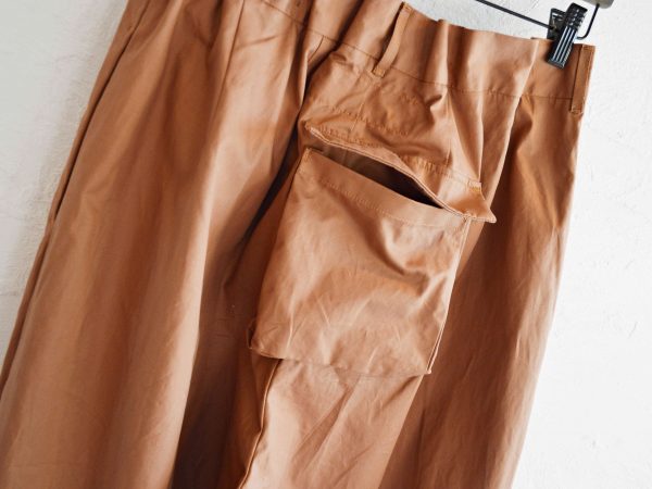 BASISBROEKのワイドパンツ”BILLY”