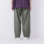 N.O.U.Nの新作パンツ”PIN TUCK”